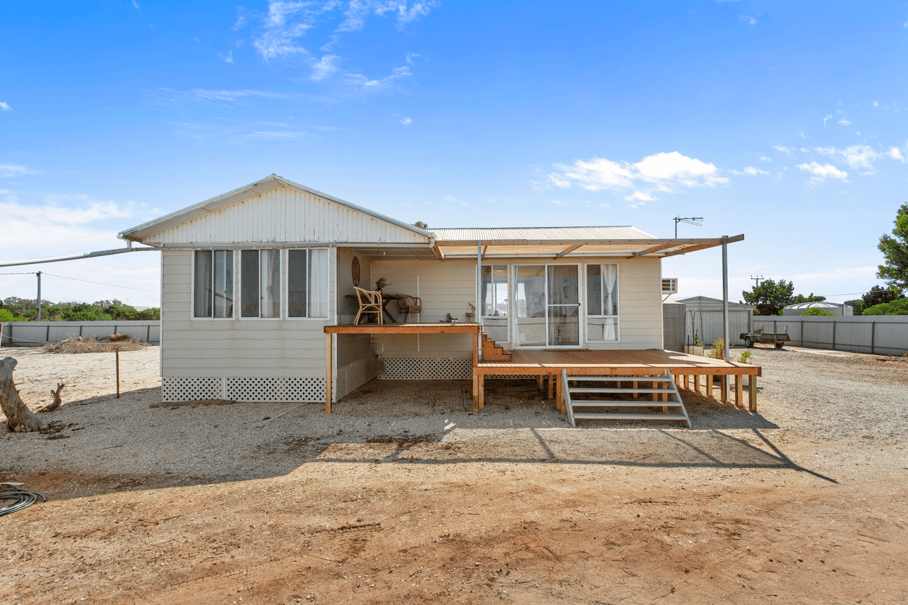 81 The Esplanade, THOMPSON BEACH, SA 5501