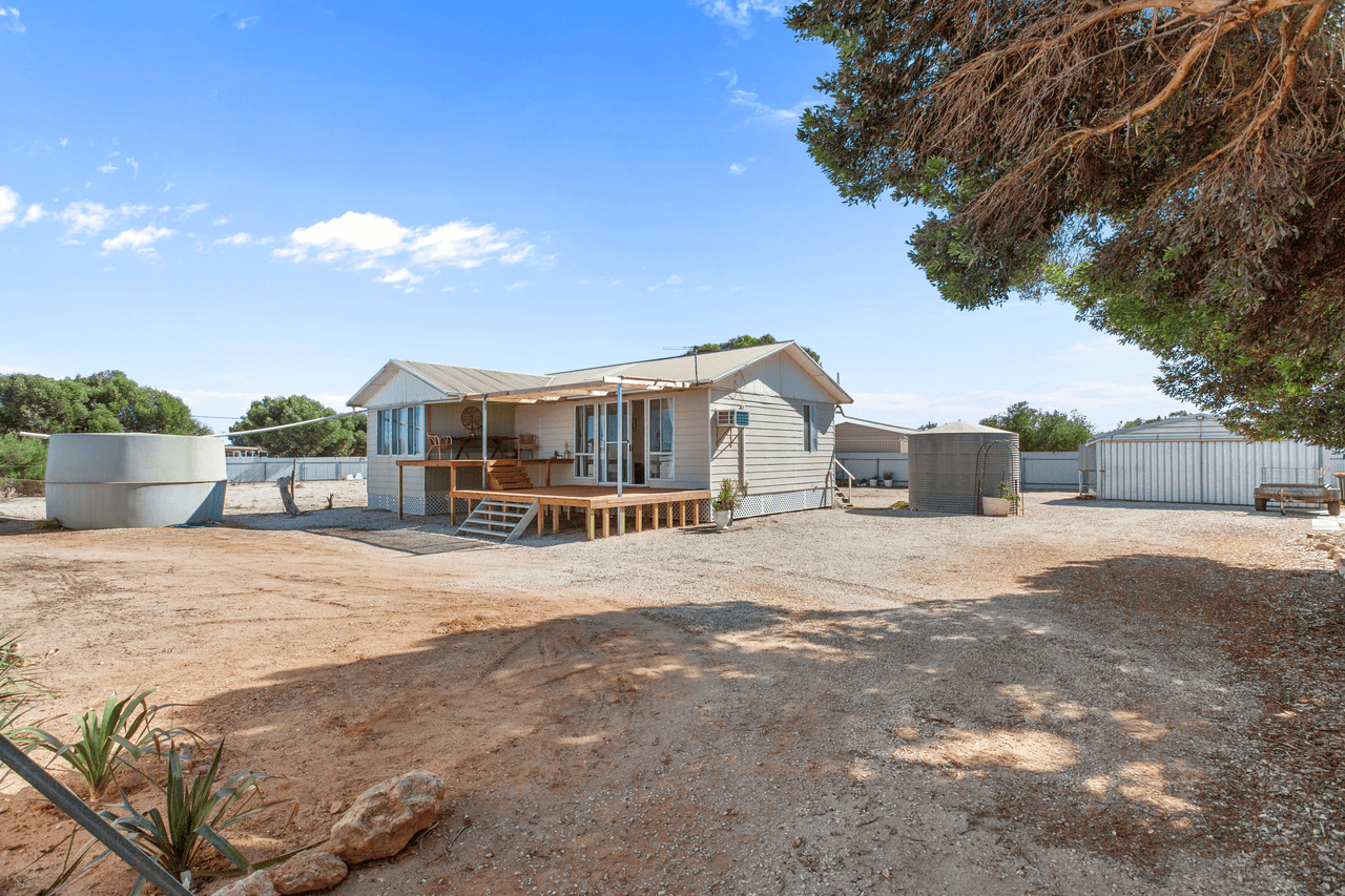 81 The Esplanade, THOMPSON BEACH, SA 5501