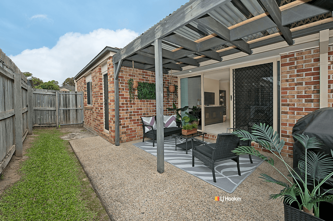 6 Dumaresq Crescent, MURRUMBA DOWNS, QLD 4503