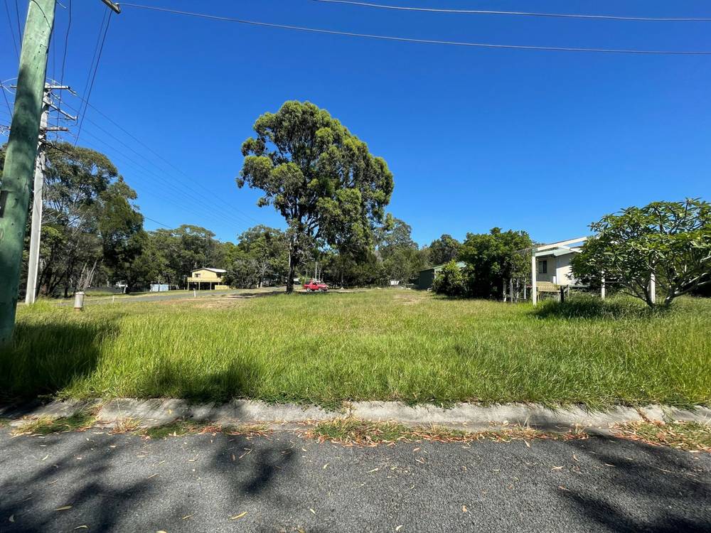 8 Jasper Street, RUSSELL ISLAND, QLD 4184