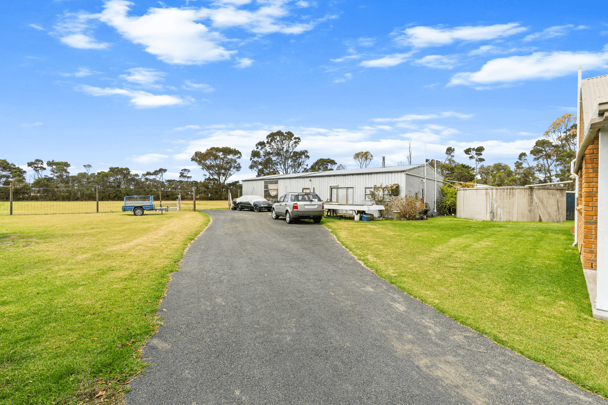 254 Gibsons Road, Sale, VIC 3850
