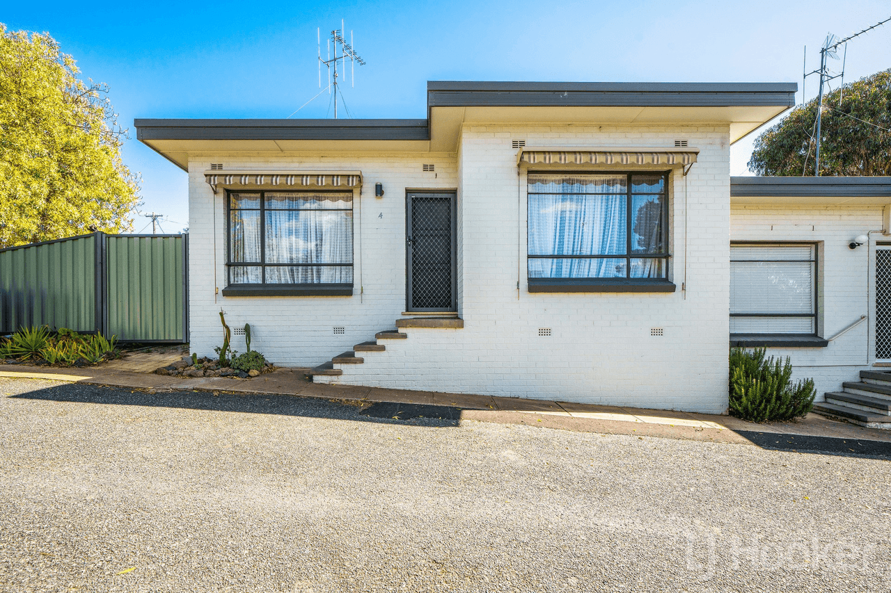 4/18 Gilmore Place, QUEANBEYAN WEST, NSW 2620