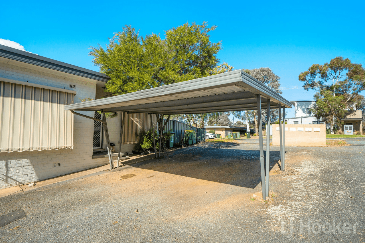 4/18 Gilmore Place, QUEANBEYAN WEST, NSW 2620