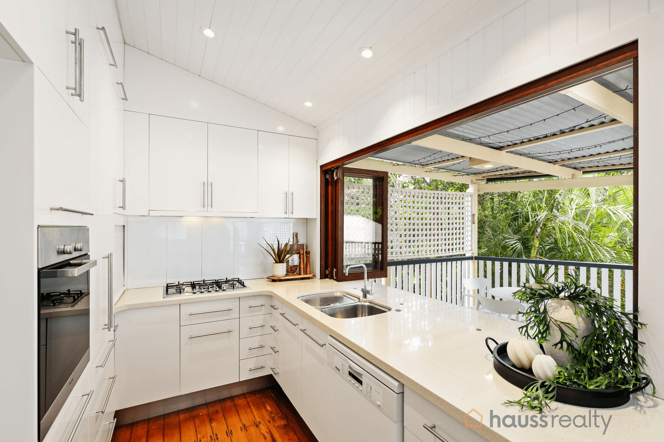 151 Long Street East, Graceville, QLD 4075