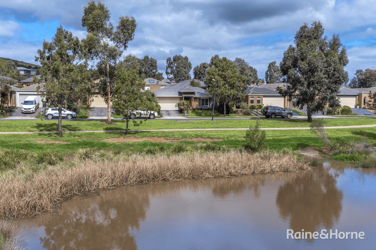 14 Trott Street, SUNBURY, VIC 3429