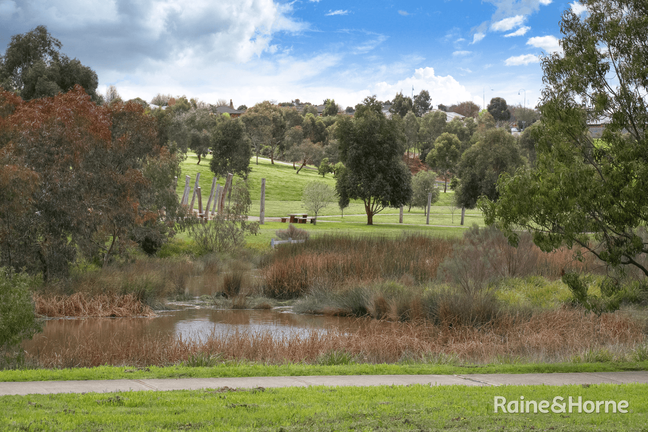 14 Trott Street, SUNBURY, VIC 3429