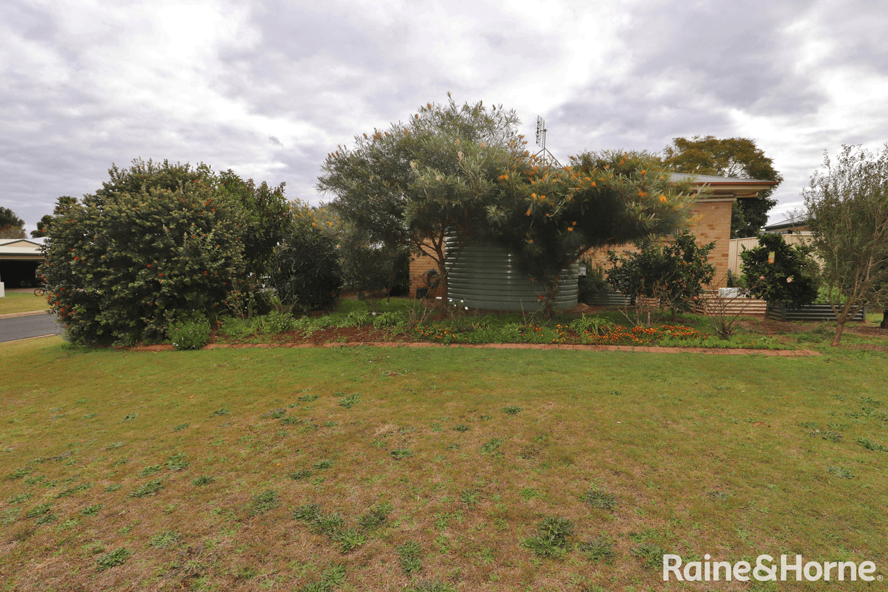 1 Bottlebrush Street, KINGAROY, QLD 4610