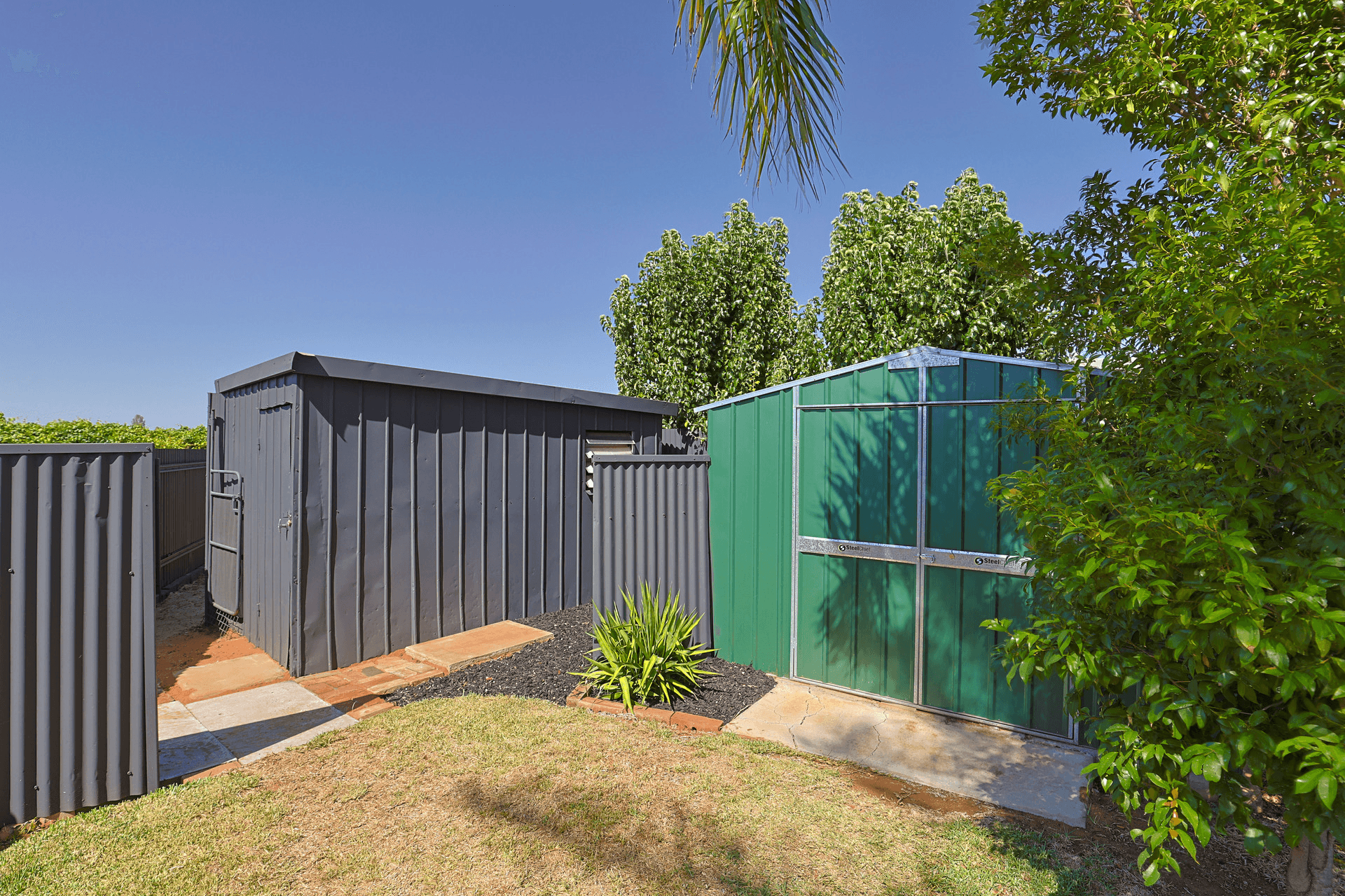 3 Murray Avenue, Red Cliffs, VIC 3496