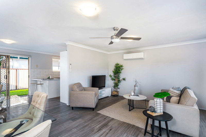 2/19 Broe Avenue, East Hills, NSW 2213