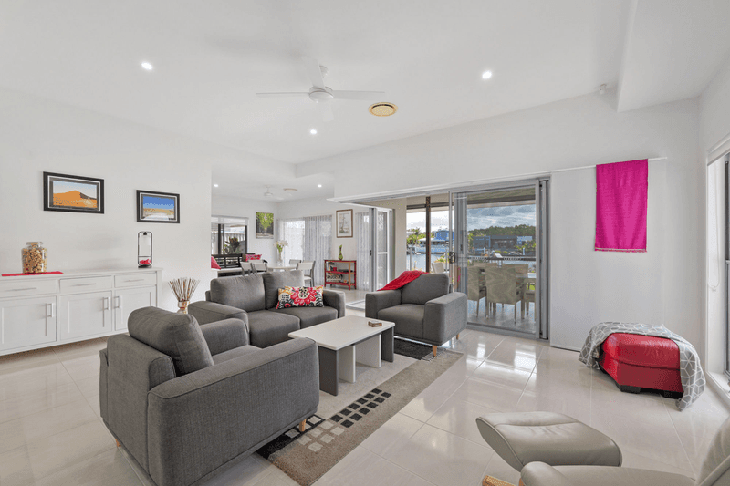 38 Marmont Street, PELICAN WATERS, QLD 4551