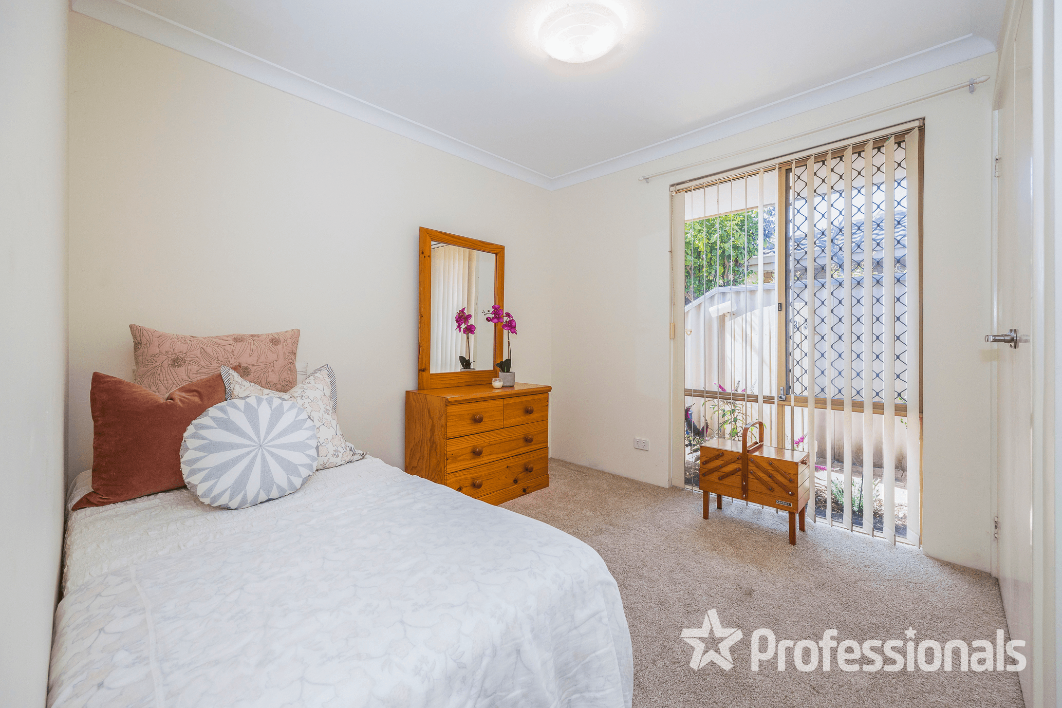 33/15 Mereworth Way, MARANGAROO, WA 6064