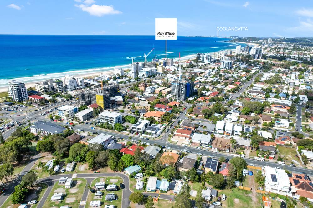 2/19 Tallebudgera Drive, PALM BEACH, QLD 4221