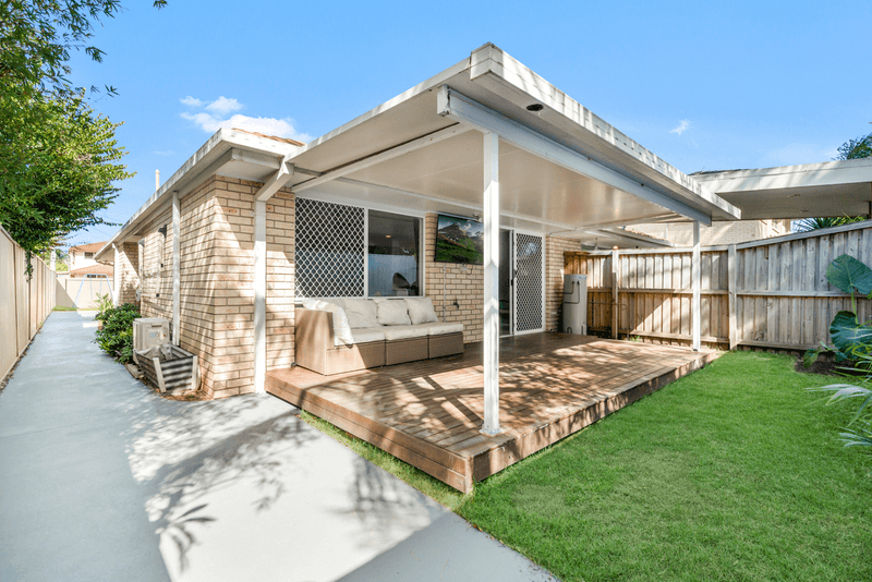 2/19 Tallebudgera Drive, PALM BEACH, QLD 4221