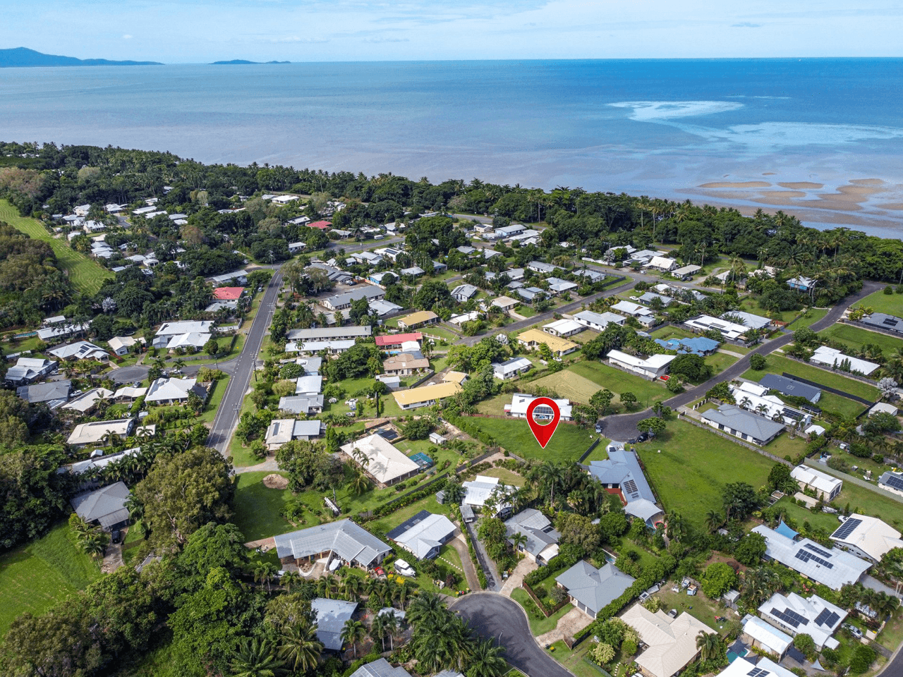 21 Ocean Avenue, COOYA BEACH, QLD 4873