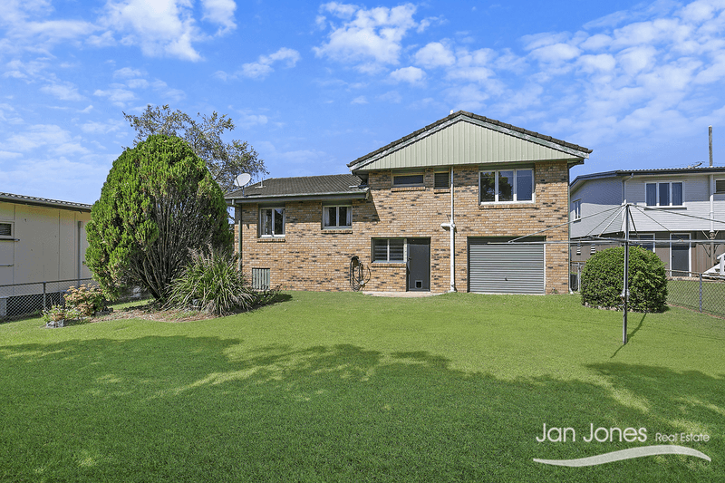 5 Armstrong St, Clontarf, QLD 4019