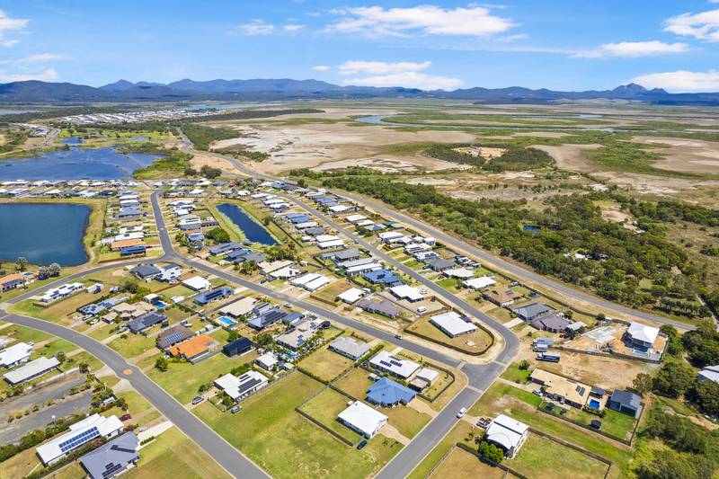 5 Sorrento Way, Zilzie, QLD 4710