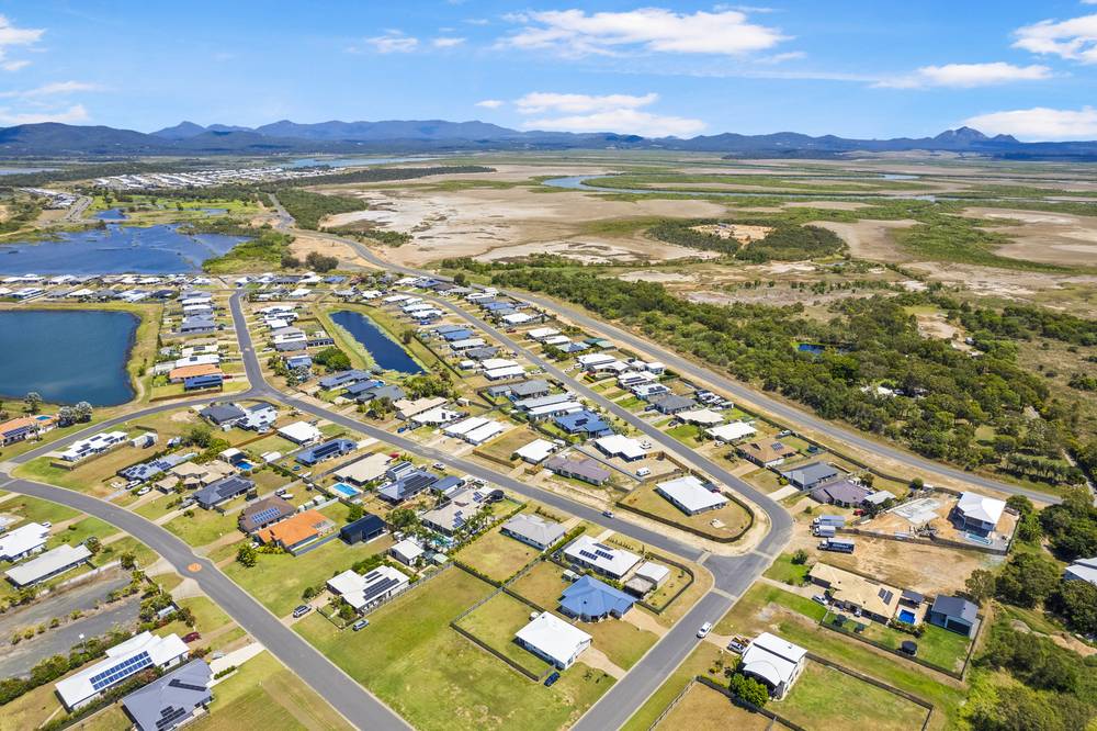 5 Sorrento Way, Zilzie, QLD 4710