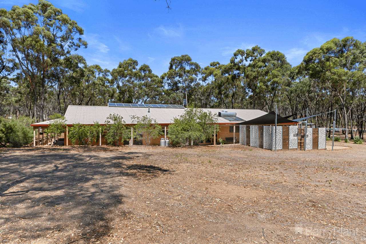 76 - 76A Binks Road, Junortoun, VIC 3551