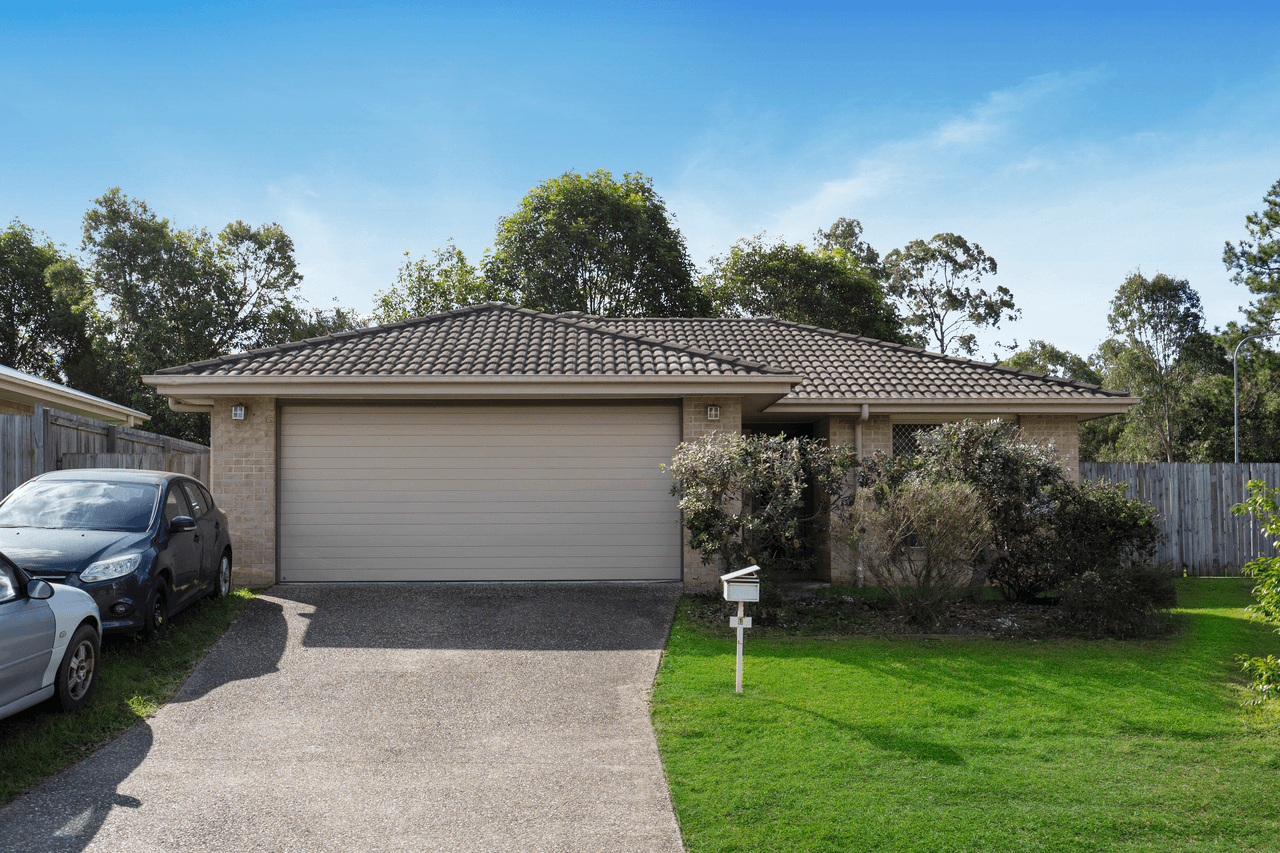 1 Barcombe Drive, BERRINBA, QLD 4117