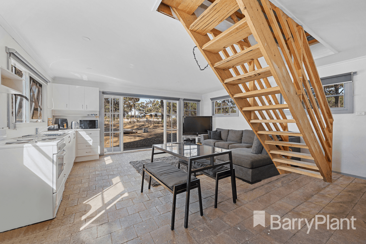 27 Palmer Road, Simson, VIC 3465