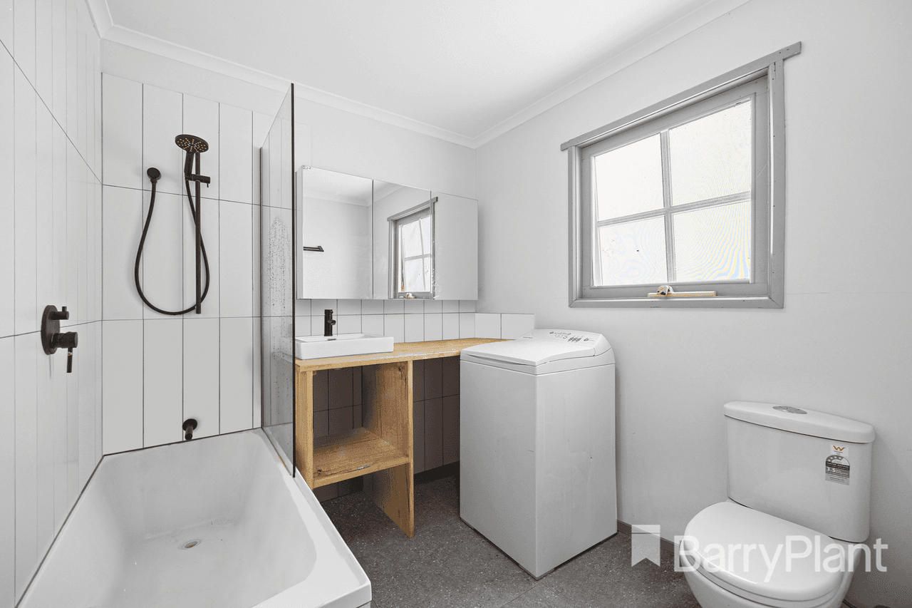 27 Palmer Road, Simson, VIC 3465