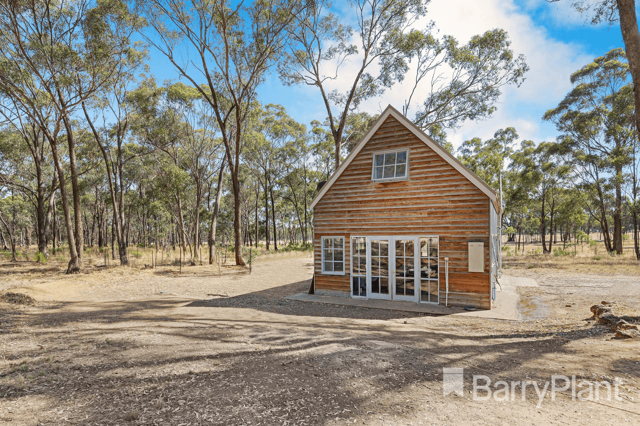 27 Palmer Road, Simson, VIC 3465