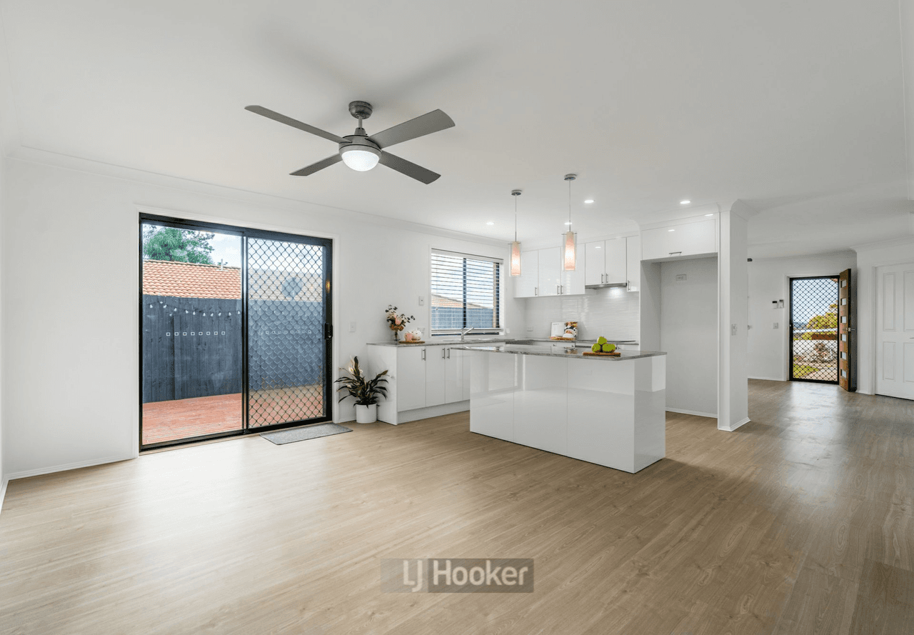 16 Venture Street, CRESTMEAD, QLD 4132