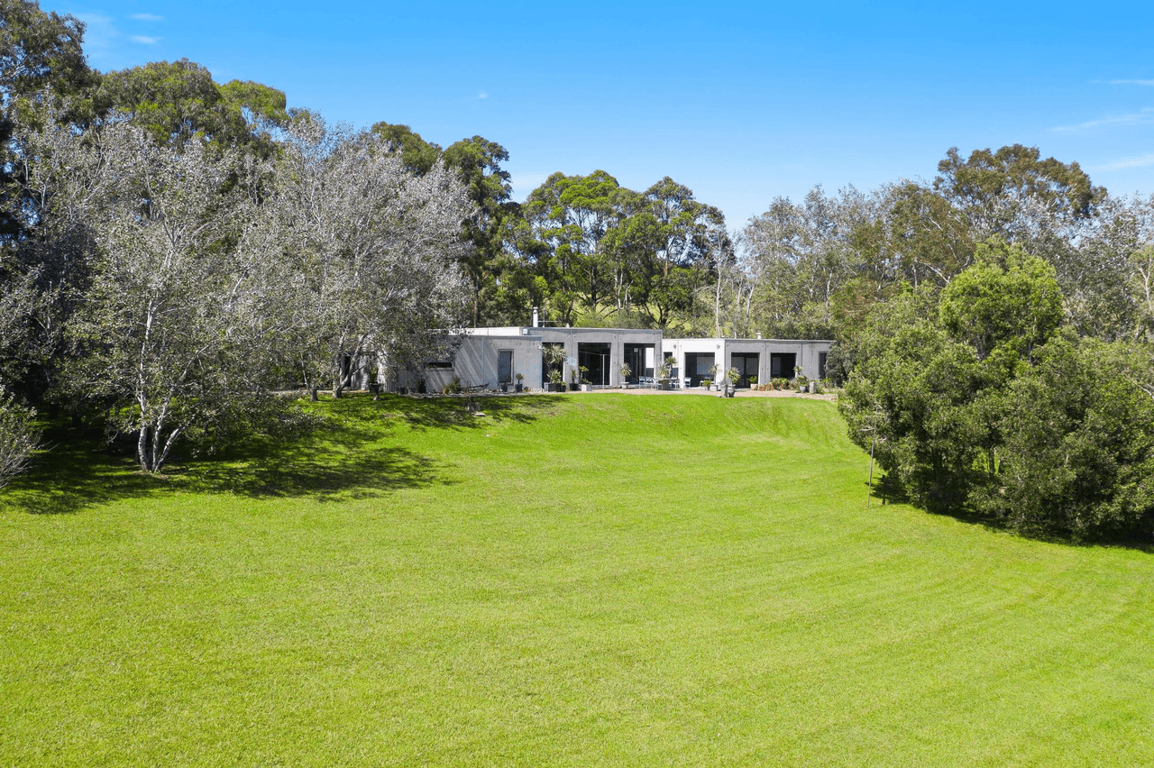 32 Casuarina Grove, TUROSS HEAD, NSW 2537