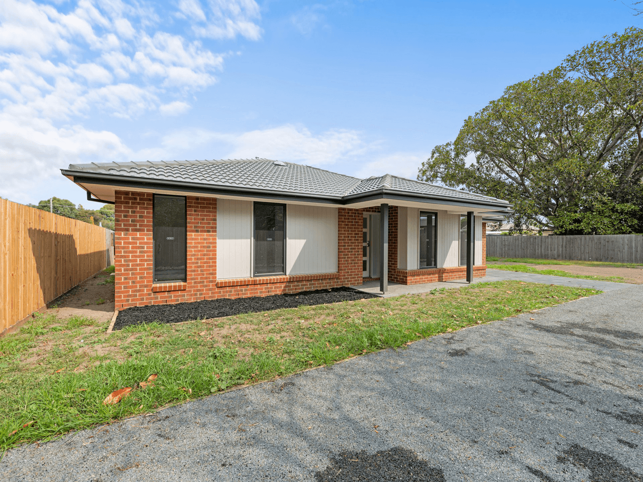 Lot 2/17 Macrae Street, EAST BAIRNSDALE, VIC 3875