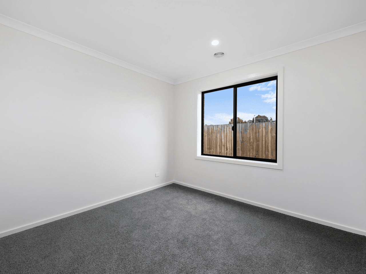 Lot 2/17 Macrae Street, EAST BAIRNSDALE, VIC 3875