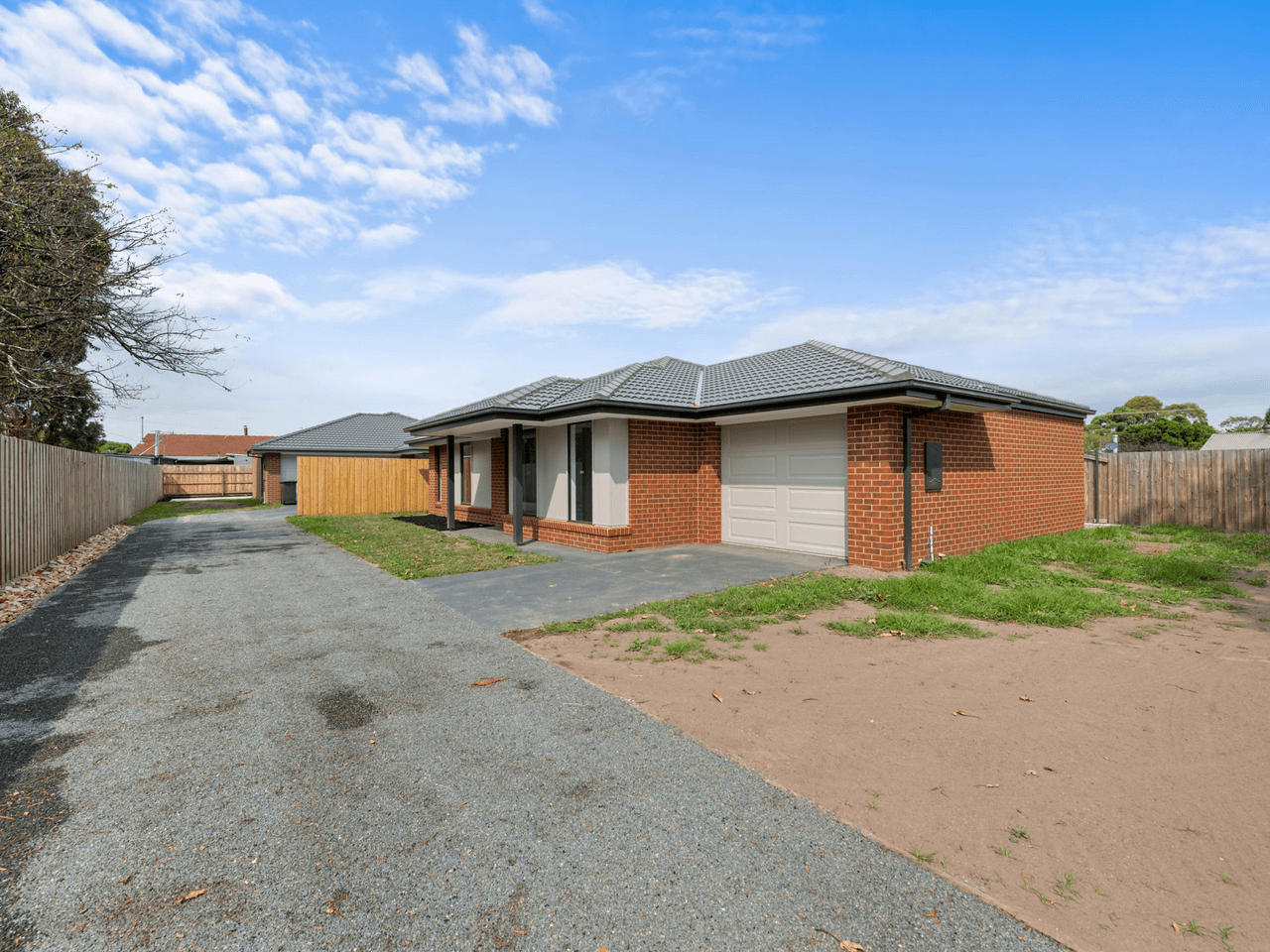 Lot 2/17 Macrae Street, EAST BAIRNSDALE, VIC 3875