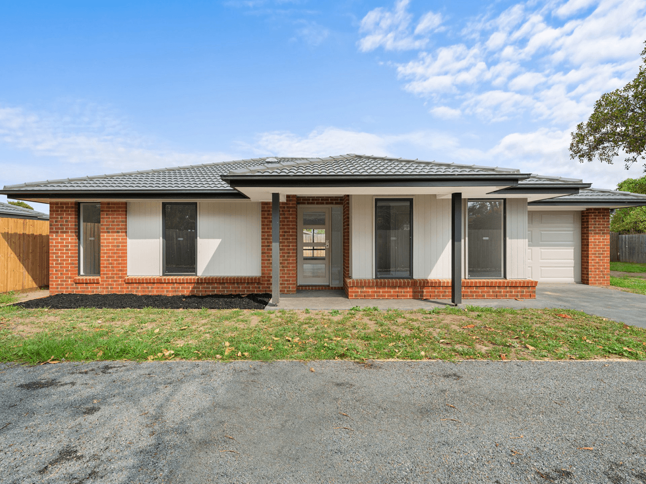 Lot 2/17 Macrae Street, EAST BAIRNSDALE, VIC 3875