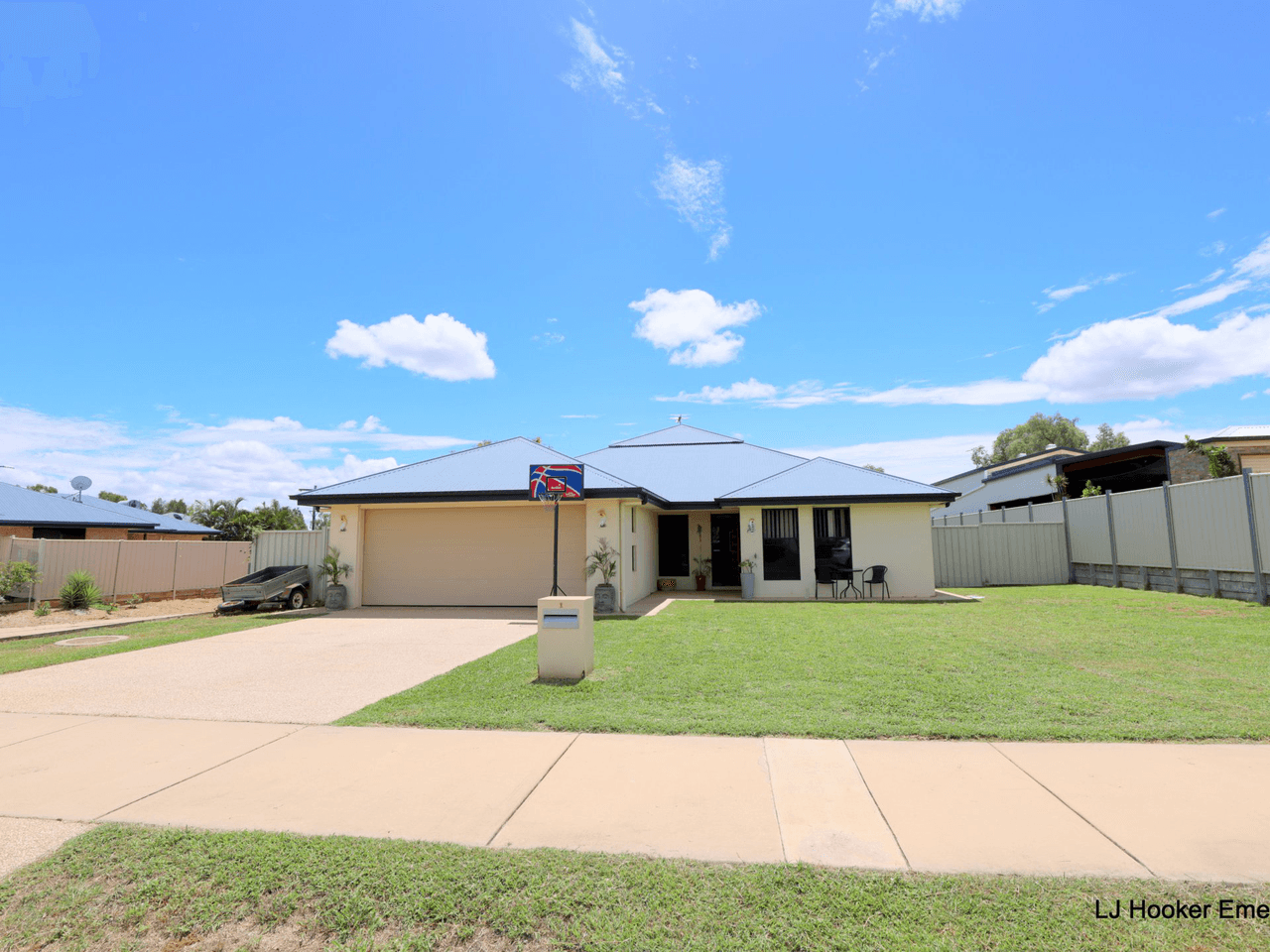 1 Saville Street, EMERALD, QLD 4720