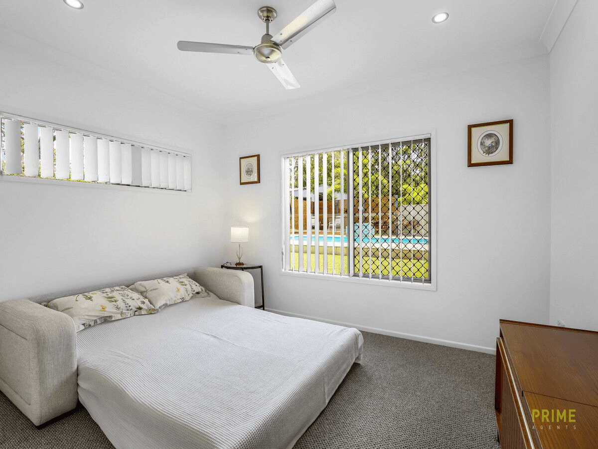 8 Fleming Place, Wondunna, QLD 4655