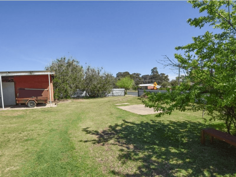 19 Wombat Street, Young, NSW 2594