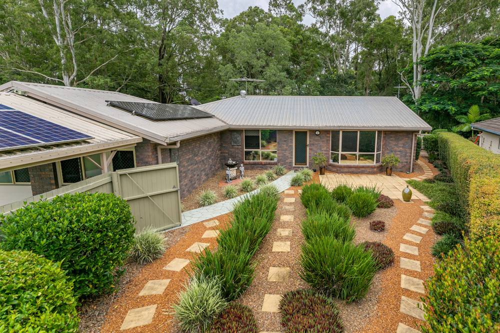 25 Pardalote Place, BELLMERE, QLD 4510