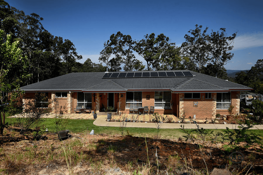 28 Nottingham Drive, GLENREAGH, NSW 2450