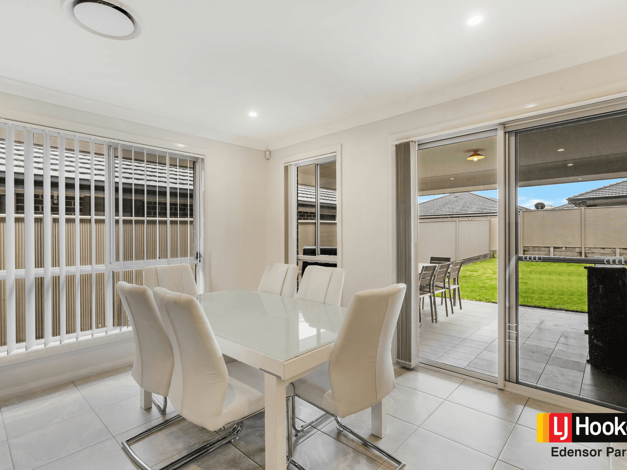 5 Pekin Street, SPRING FARM, NSW 2570