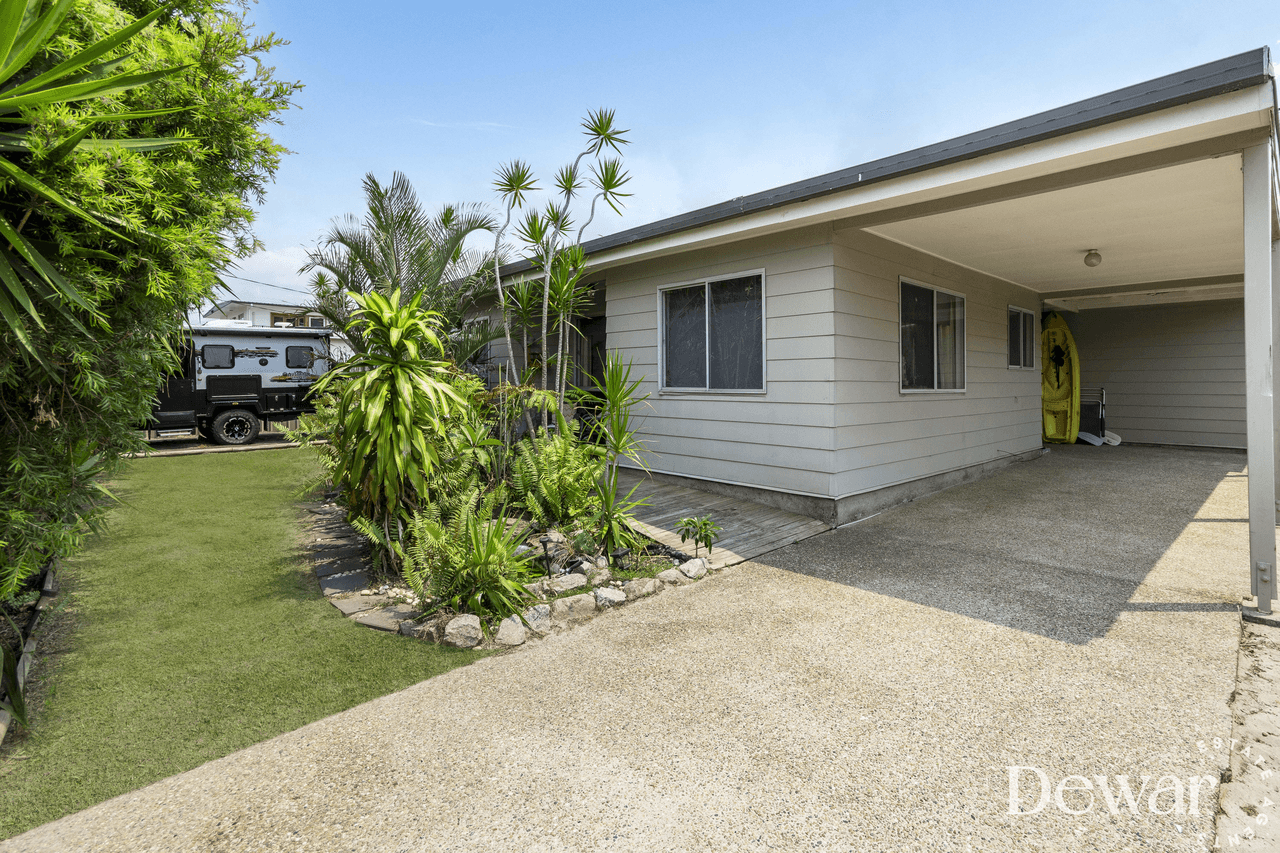 23 Gillian Street, BEACHMERE, QLD 4510