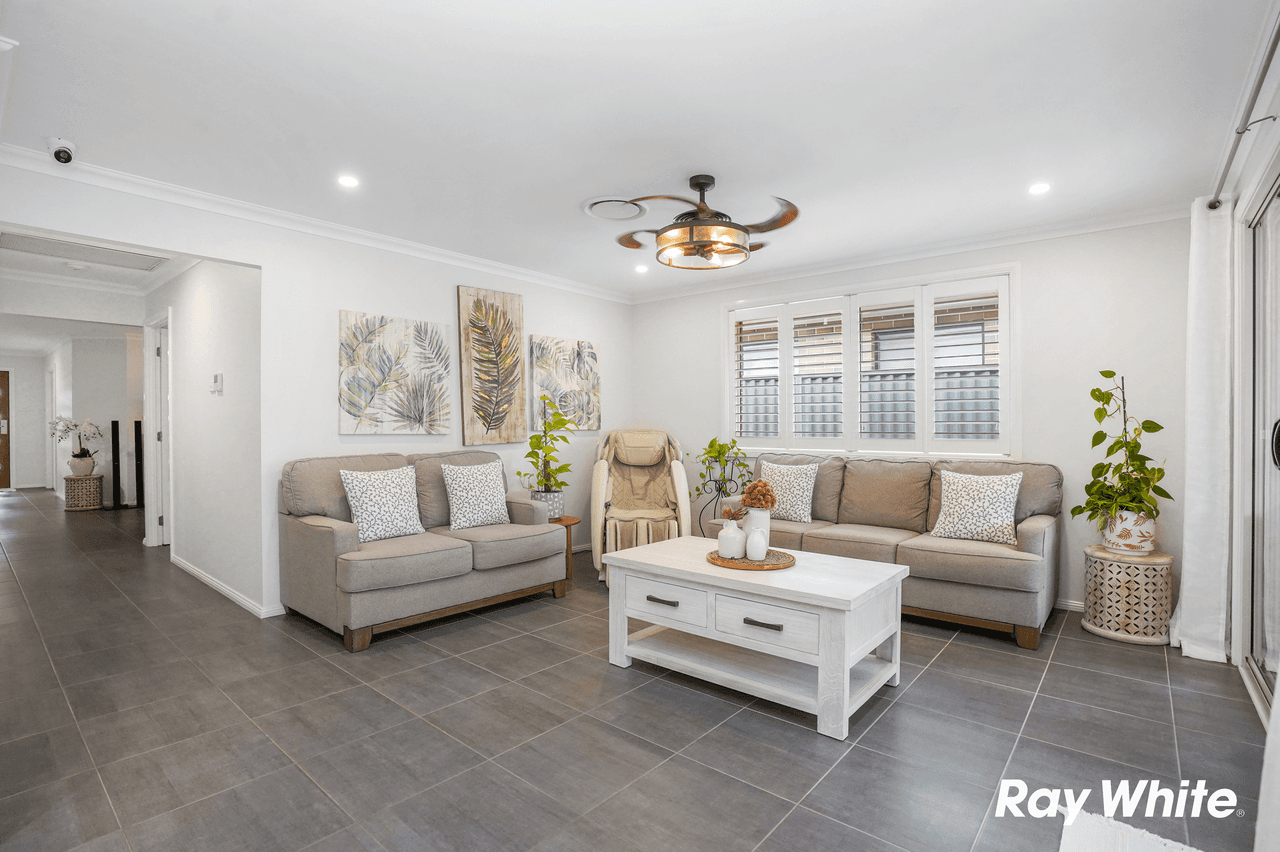 27 Parkway Drive, MARSDEN PARK, NSW 2765