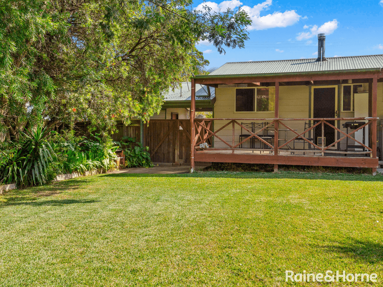 11 Saturn Avenue, LAKE TABOURIE, NSW 2539