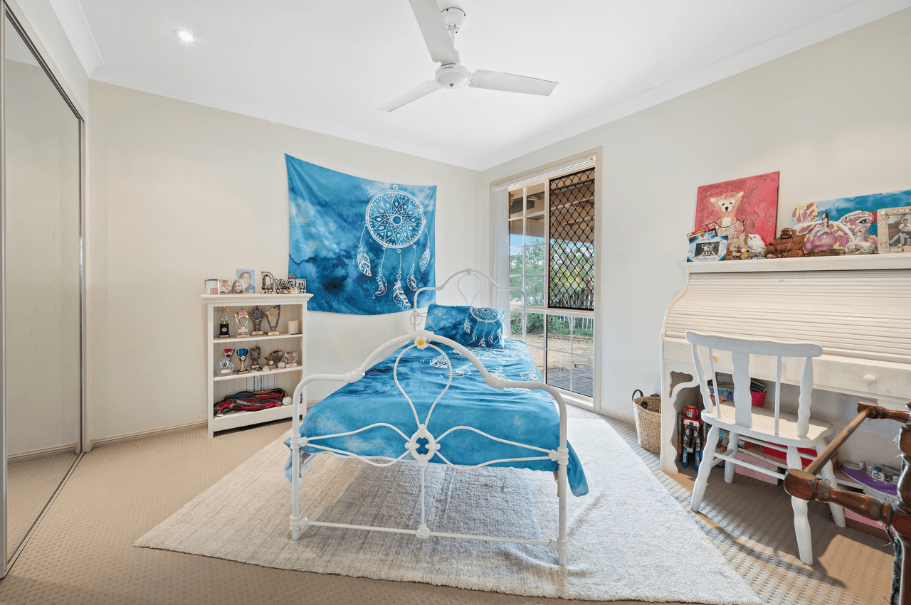 17 Castle Rock Street, PARKWOOD, QLD 4214