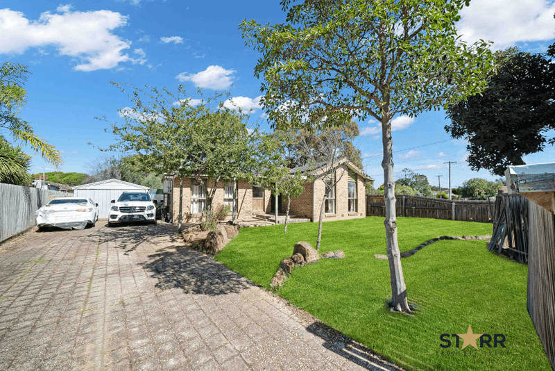 13 Inez Court, MELTON, VIC 3337