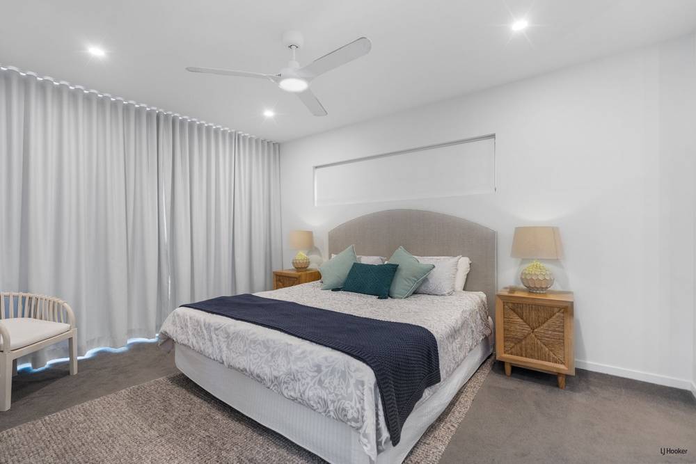 5/4 Twenty Seventh Avenue, Palm Beach, QLD 4221