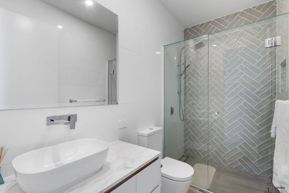 5/4 Twenty Seventh Avenue, Palm Beach, QLD 4221