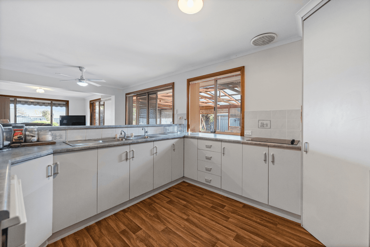 20  The Crescent, Nuriootpa, SA 5355