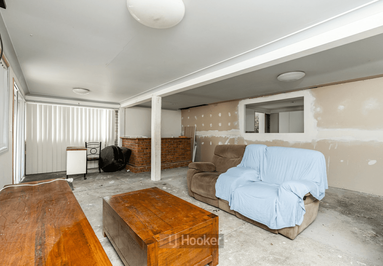 10 Errol Street, LOGANLEA, QLD 4131