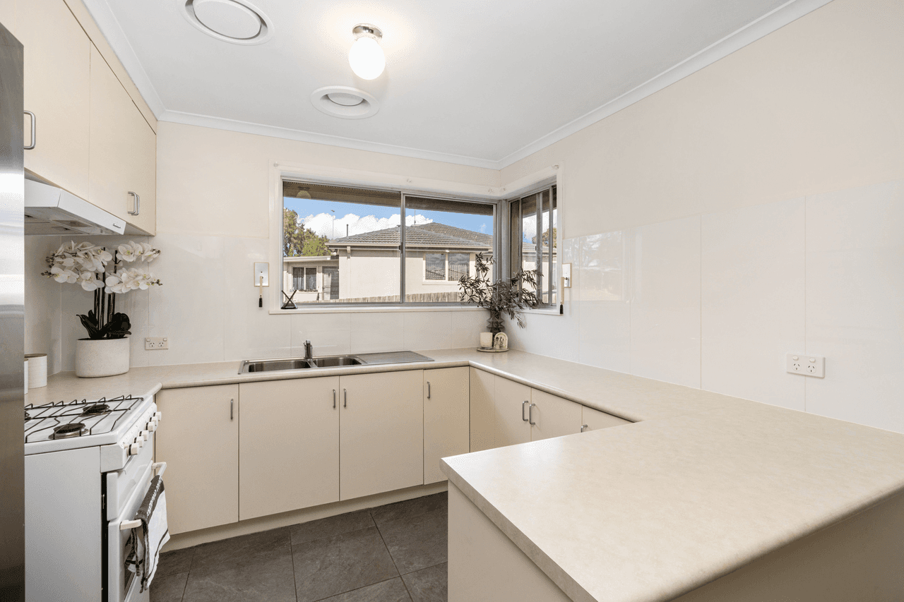 63 Belle Vue Avenue, Highton, VIC 3216