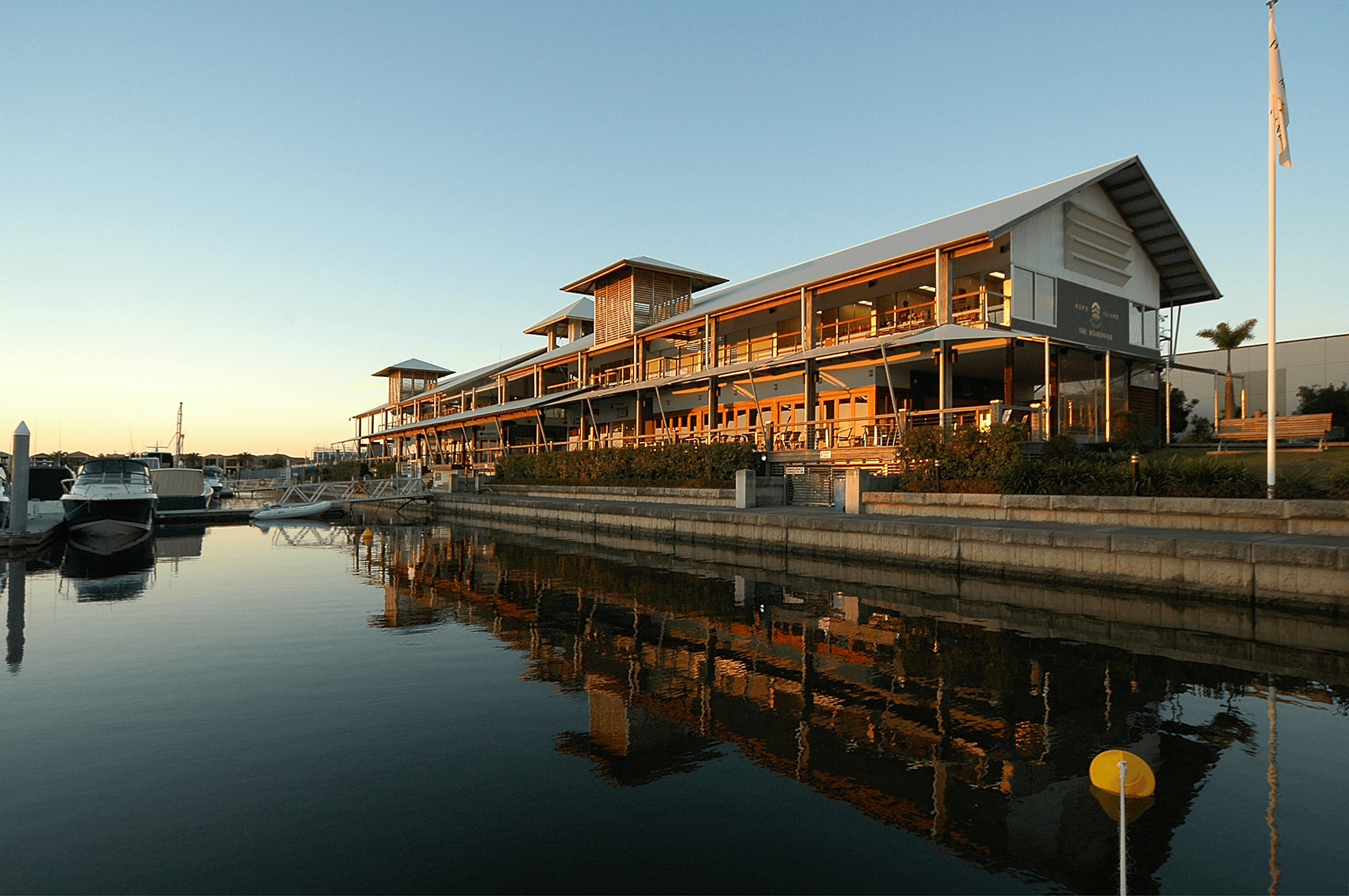 1/19 Santa Barbara Road, HOPE ISLAND, QLD 4212