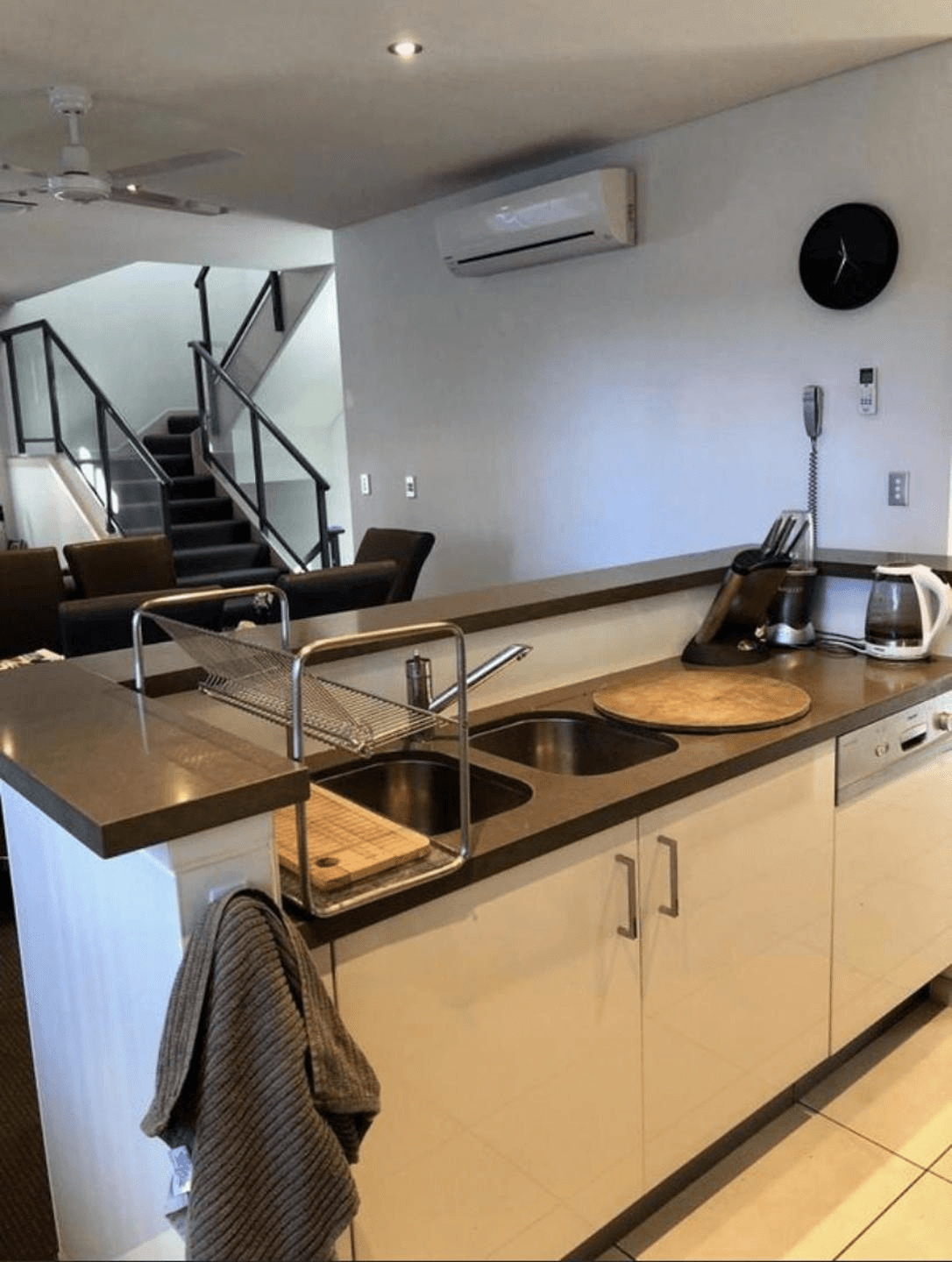 215/60 Brighton Parade, Southport, QLD 4215